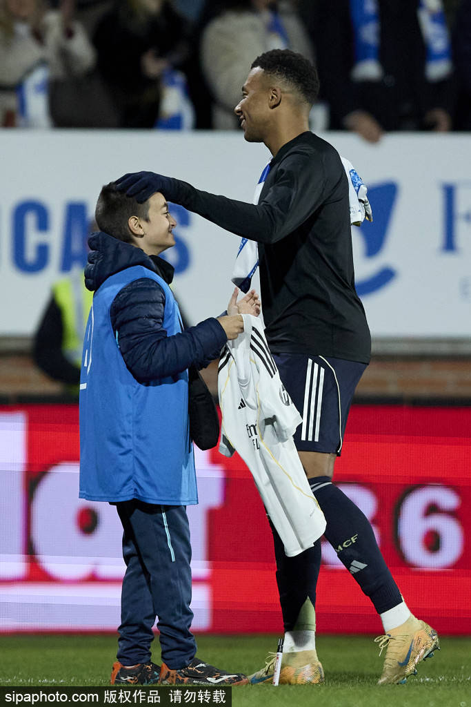 西甲皇家马德里VS塞维利亚：皇马能否在主场碾压对手？比分预测与足球分析